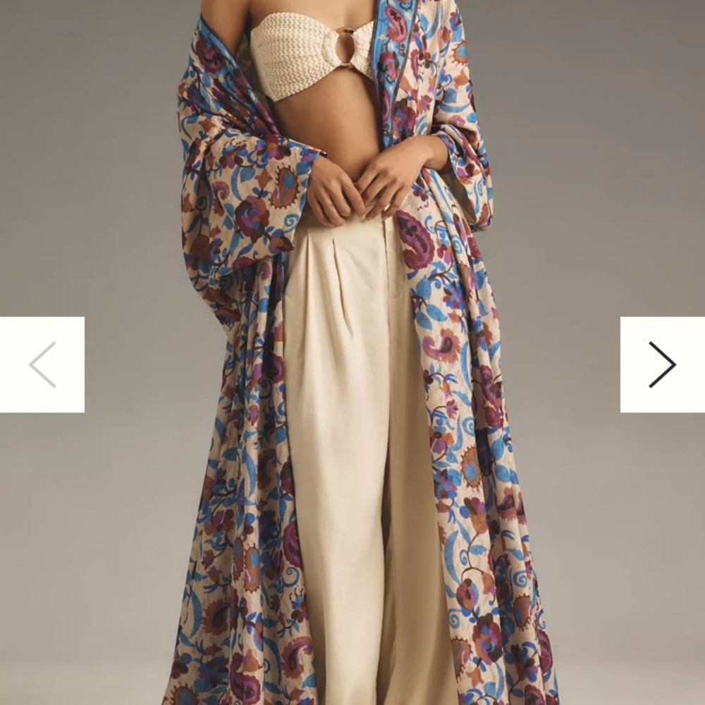 NWT - Ollari Printed Floral Cover-Up - O/S